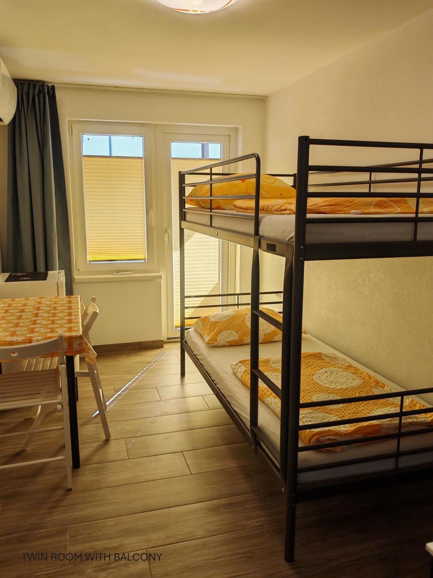Apartment And Room Anica Tolmin Esterno foto