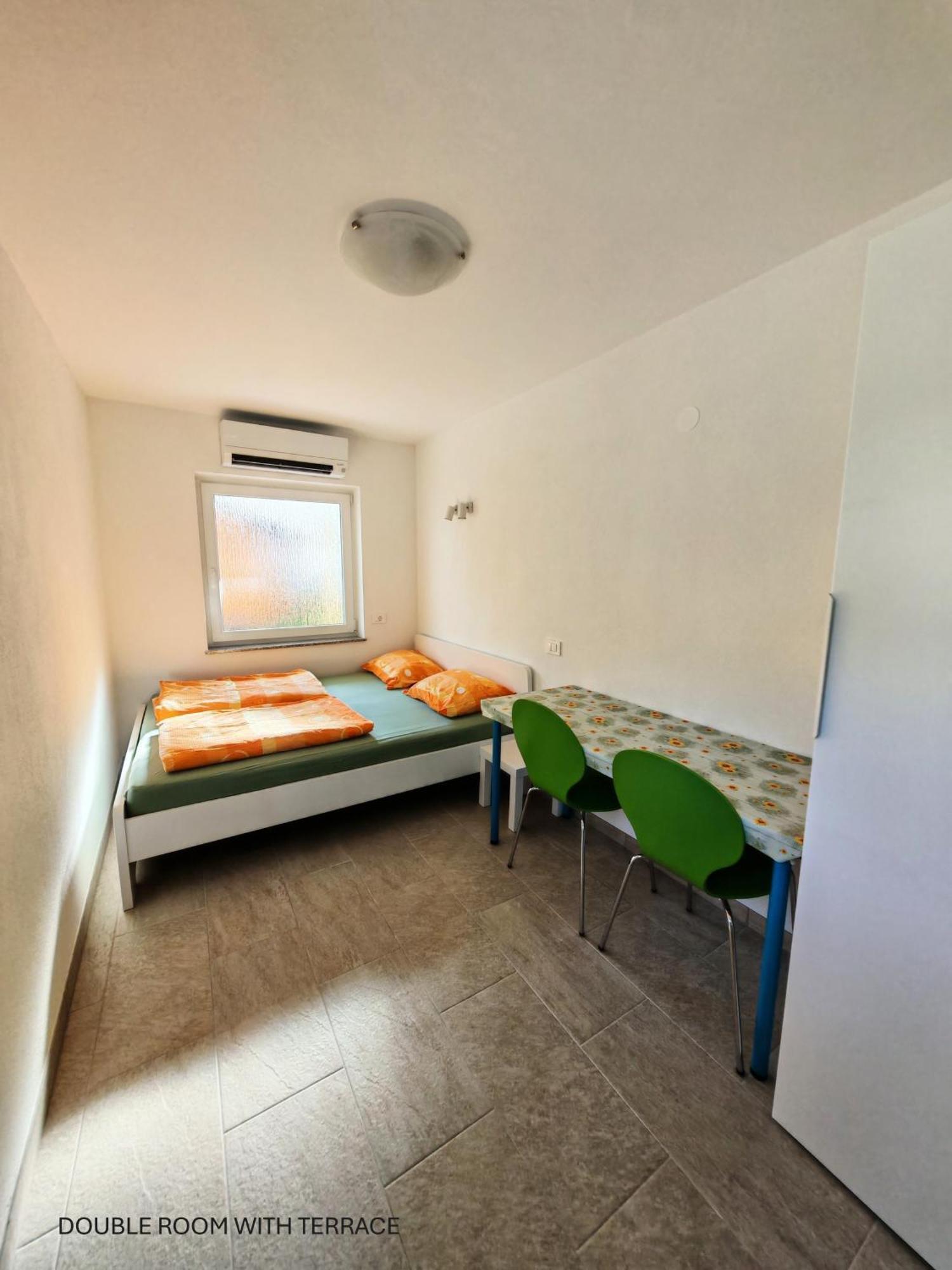 Apartment And Room Anica Tolmin Esterno foto