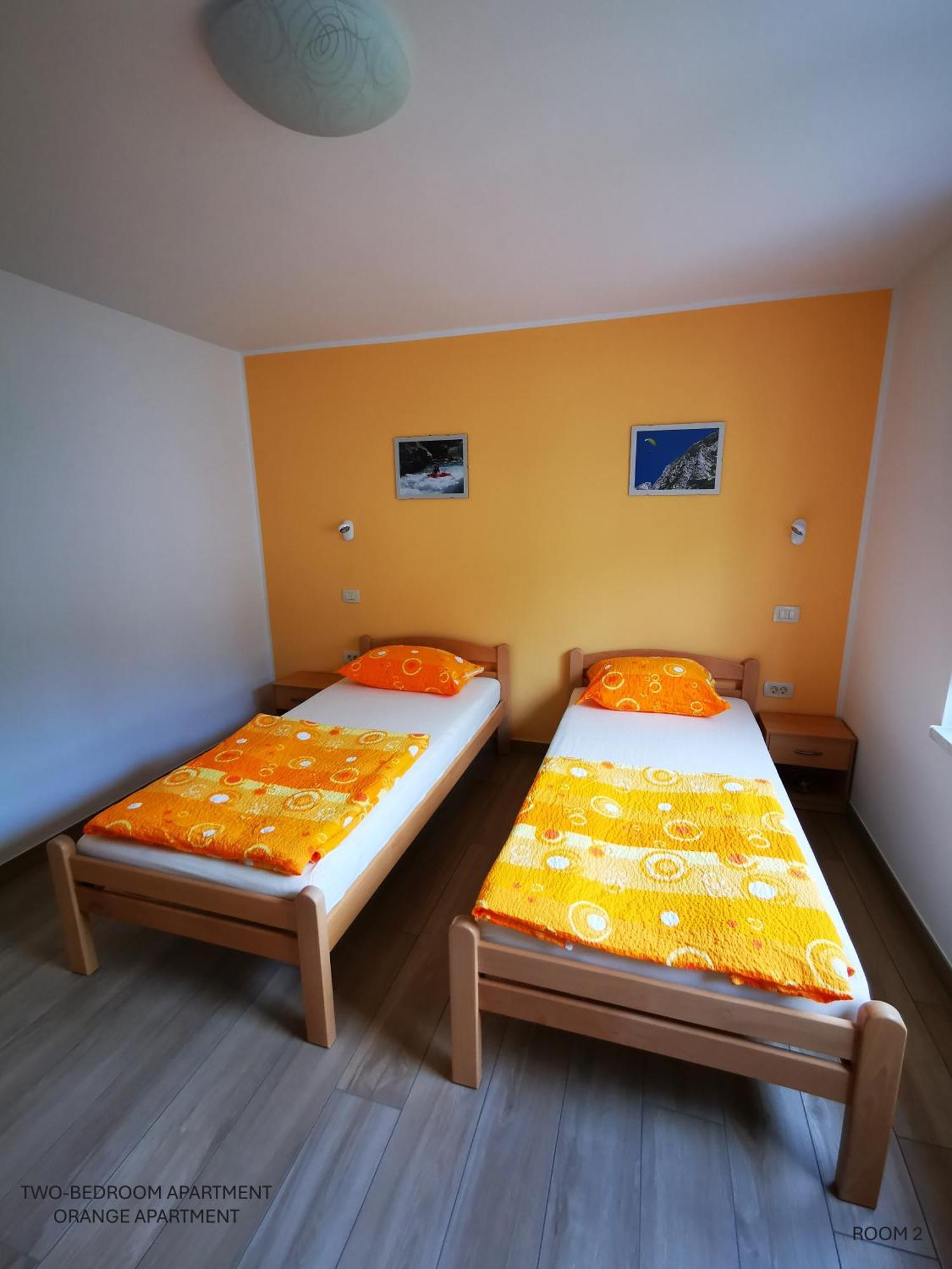 Apartment And Room Anica Tolmin Esterno foto