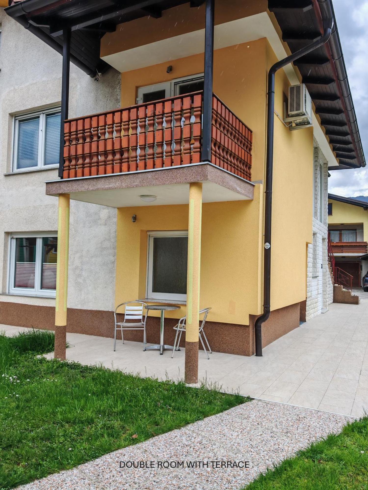 Apartment And Room Anica Tolmin Esterno foto